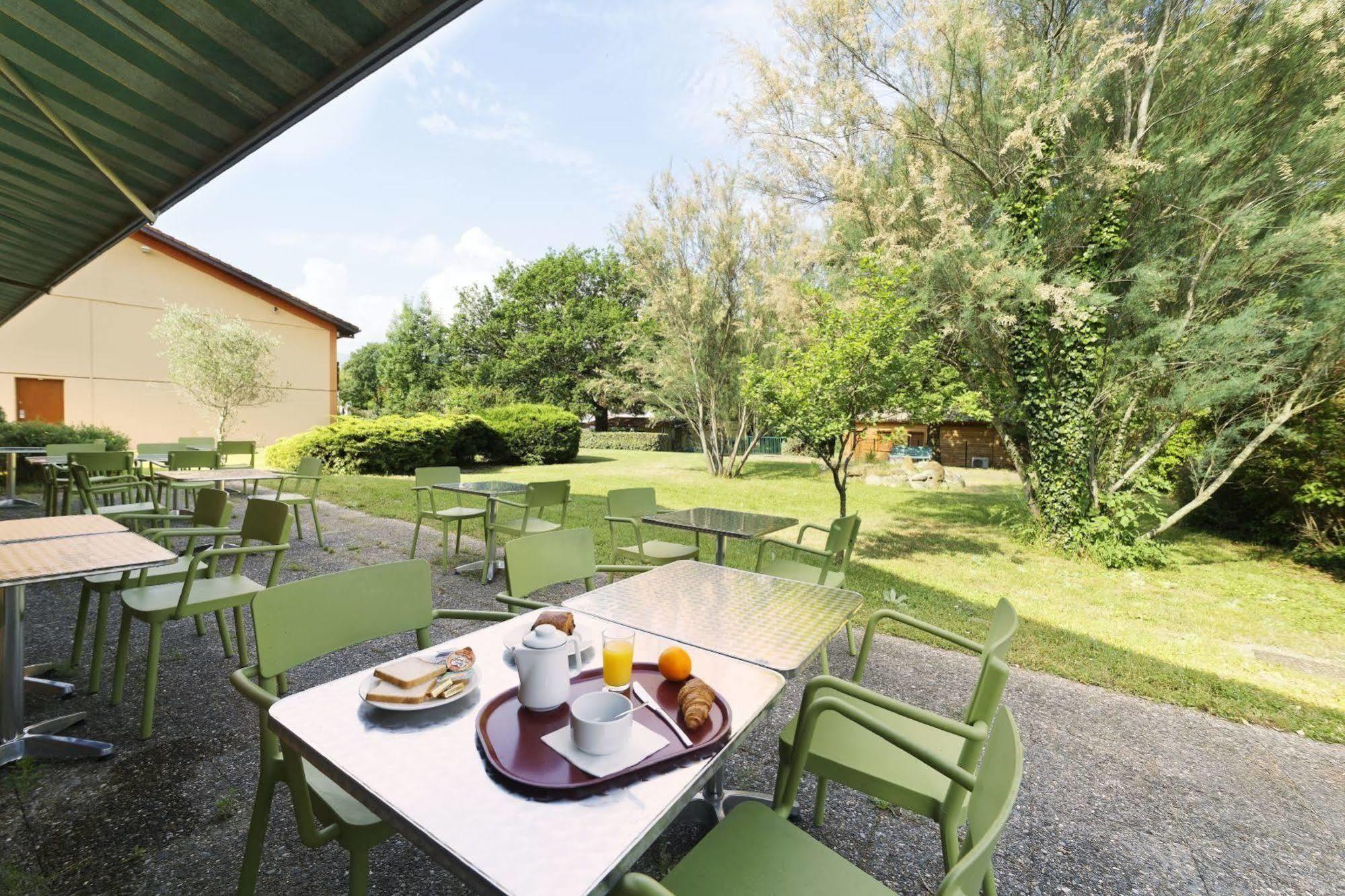 Hotel The Originals Access, Foix